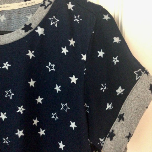 Women's Lucky Brand Top. Large. Navy with White Stars. Grey cap sleeves. - Picture 4 of 4